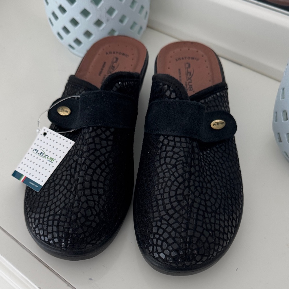 Ara Black Women's Flats